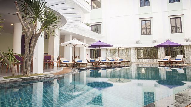 EMM Hotel in Hue (piscina)