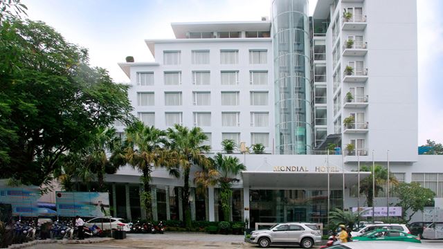 Mondial Hotel in Hue (piscina)