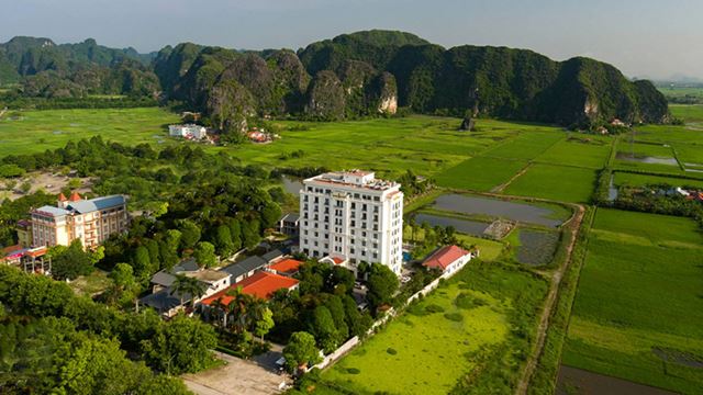 Ninh Binh Hidden Charm Hotel (Piscina)