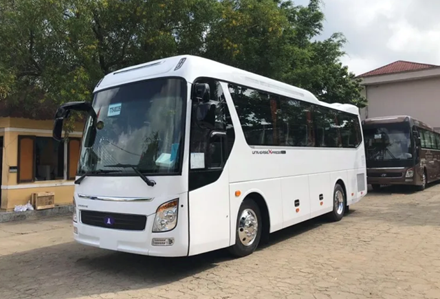 Auto da 30 posti