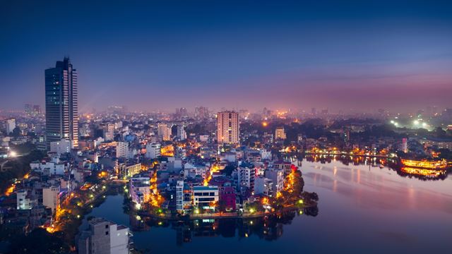 Vita notturna ad Hanoi.