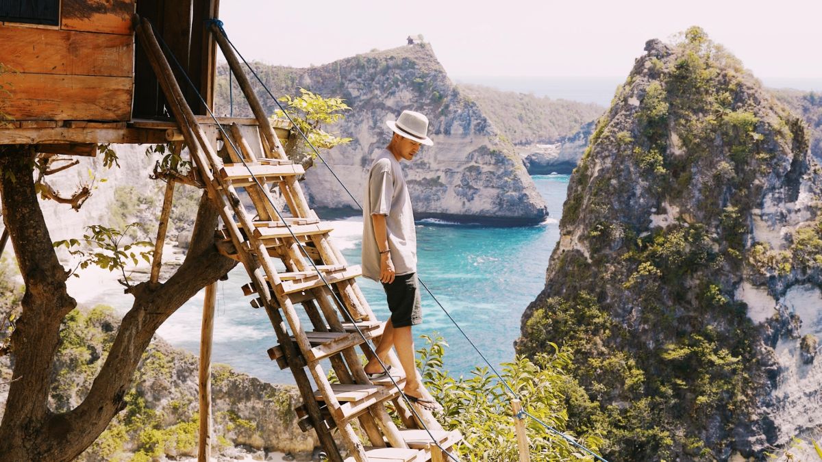 Scalinât di legno a Nusa Penida