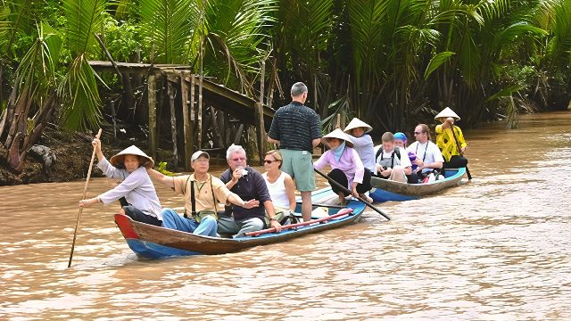Navigazione sul fiume del Mekong