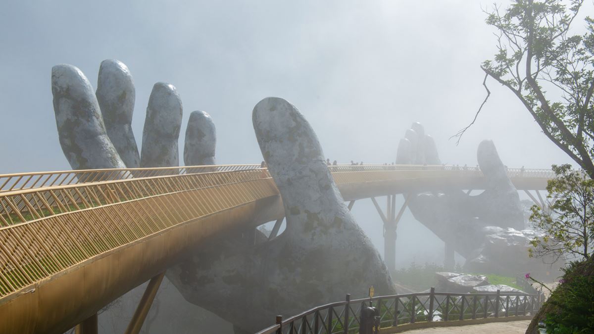 Ponte doro, Bana Hills