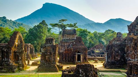 Huế - Đà Nẵng - Hội An: Un Viaggio tra Storia, Mare e Tradizioni del Vietnam Centrale
