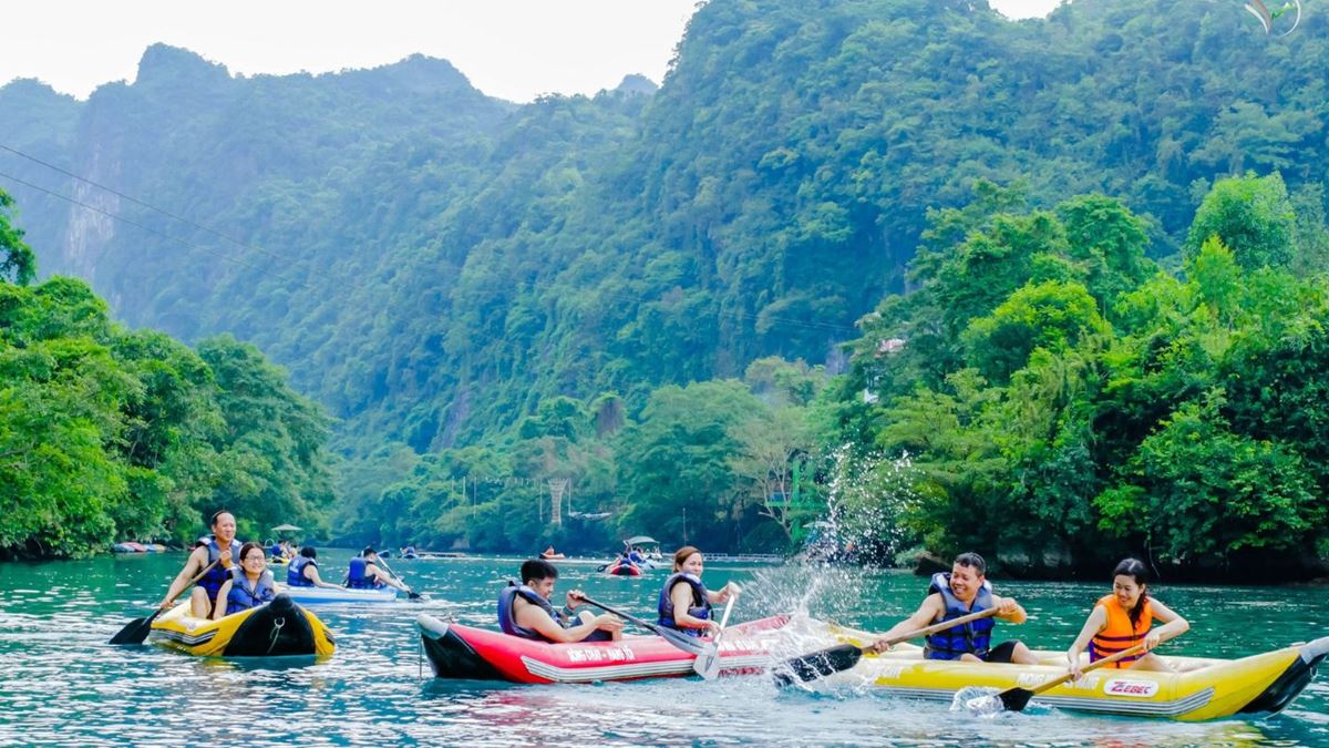 Kayak sul fiume Chày