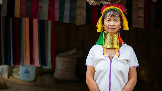 Tribu Karen (tribù dal collo lungo) vicino Chiang Mai