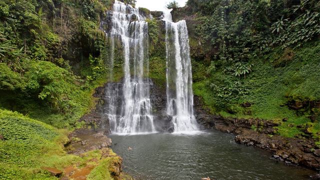 Laos senza fretta: 9 giorni tra cultura e paesaggi