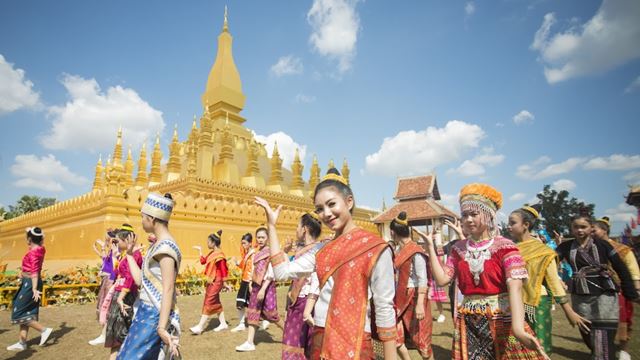 Luang Prabang Essenziale: Tra Templi, Natura e Tradizioni 3 Giorni / 2 Notti