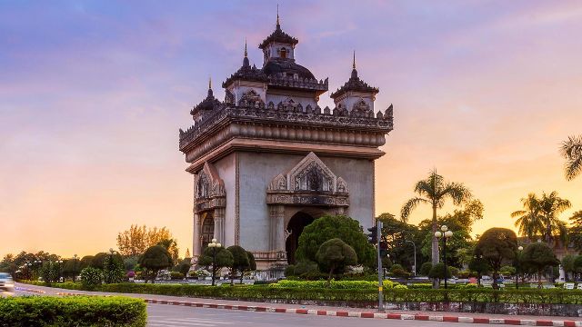 Patũai, Vientiane