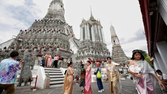 Costume tradizionale thailandese
