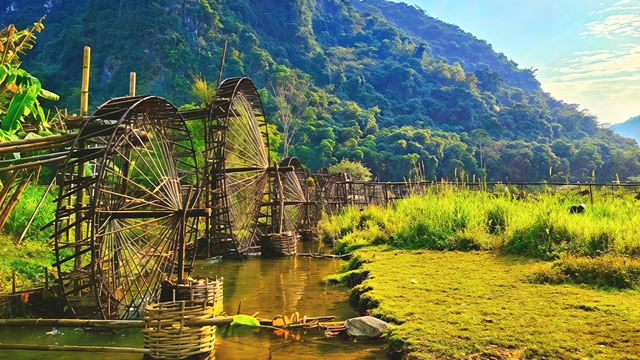 Ruota idraulica sul torrente Chàm