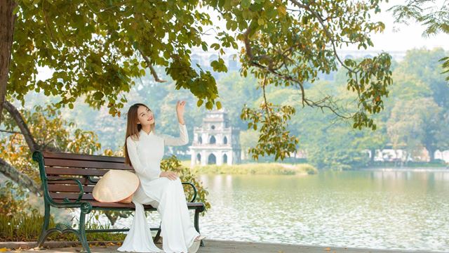 Lago Hoan Kiem ad Hanoi