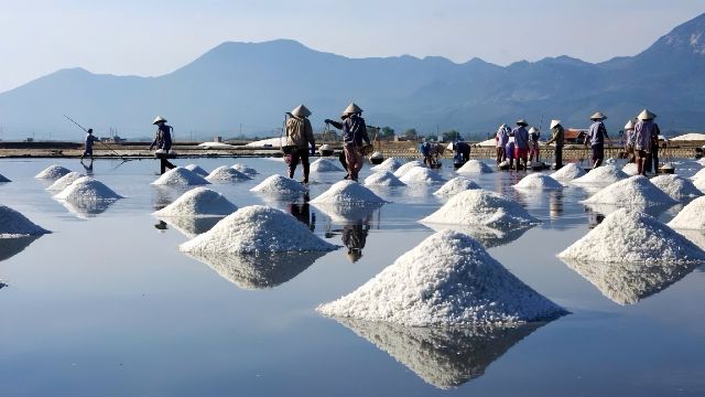 Campo di Sale a Sa Huynh, Quang Ngai, Vietnam