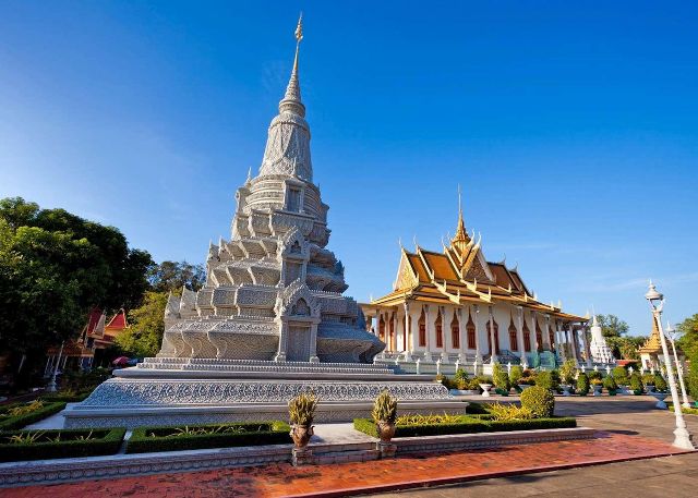 Stupa dargento a Phnom Penh