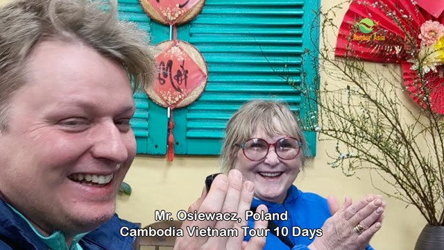 Il signor Jakub parla del suo viaggio in Cambogia Vietnam 13 giorni