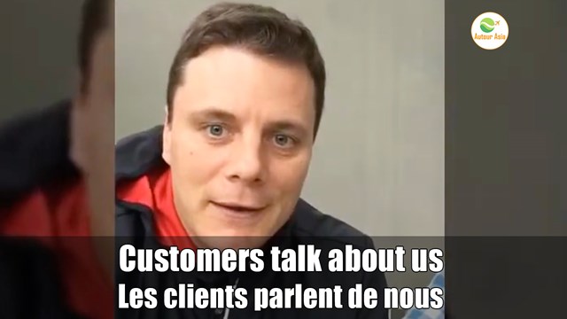 I clienti (la signora Elena e la Sanchez) parlano di Autour Asia